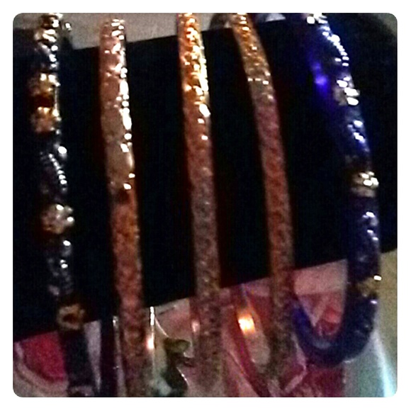 Vintage bracelets - Picture 1 of 5